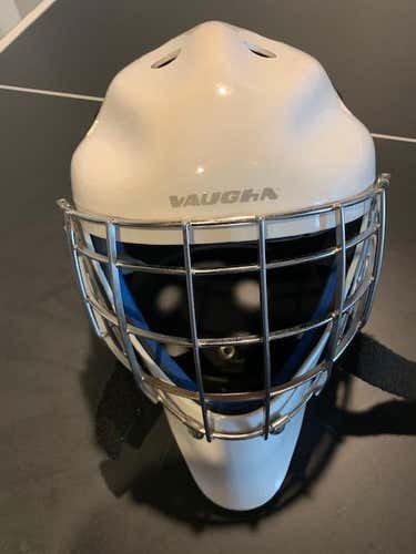 Vaughn VM7700 Junior Goalie Mask