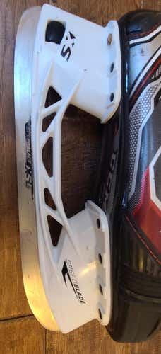 Used Senior CCM JetSpeed XTRA PRO Hockey Skates Regular Width Size 6