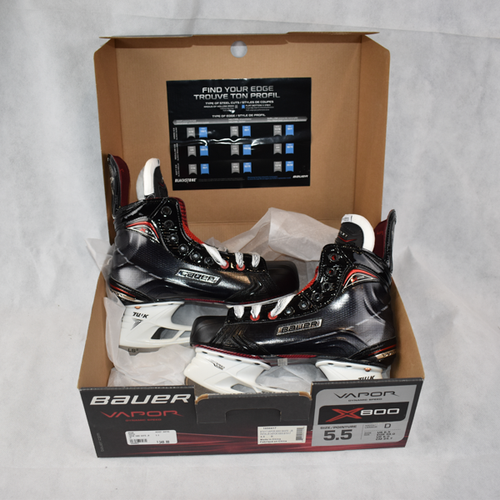 Jr New in Box Bauer Vapor X800 Hockey Skates Regular Width Size 5.5D