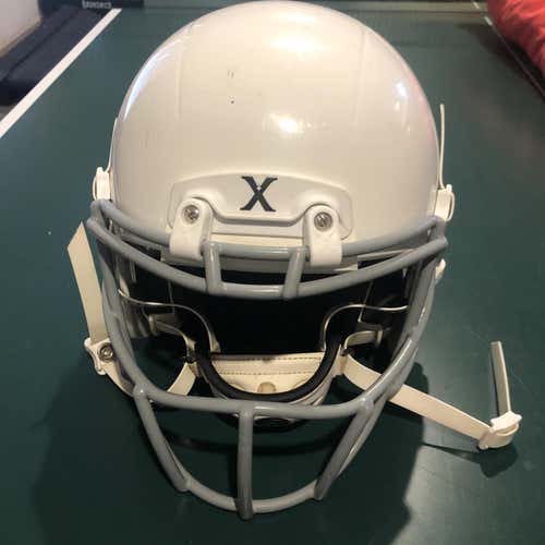 Used YOUTH Medium Xenith X2E Helmet