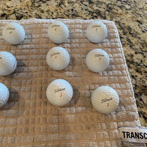 White Used Titleist Pro V1 18 Pack Balls