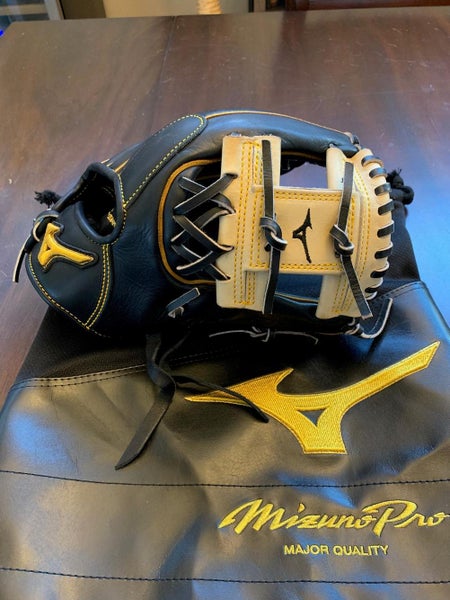Mizuno Pro Baseball Glove 11.5" RHT GMP2BK-400RDD3