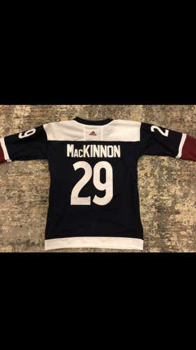 NATHAN MacKINNON #29 Colorado Avalanche (Alternate) Game Jersey Replica