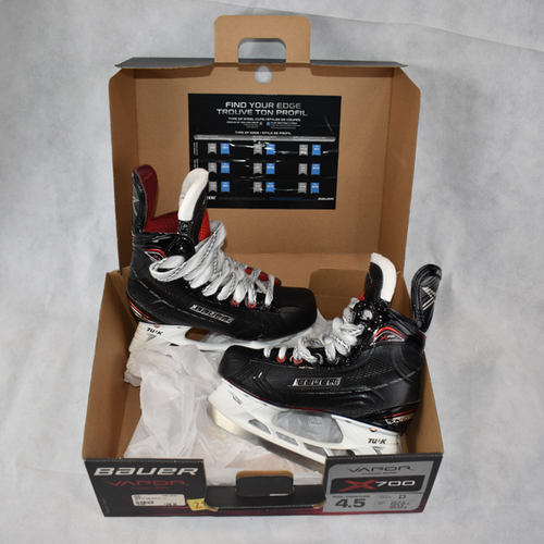 New Jr Bauer Vapor X700 Hockey Skates Regular Width Size 4.5D