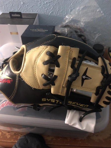 Black High School/College Infield System 7 11.75" Baseball Glove