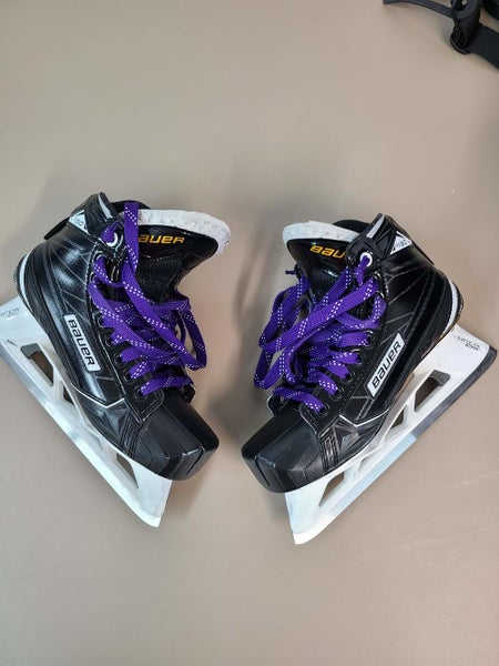 Used Junior Bauer S190 Goalie Skates Regular Width Size 5