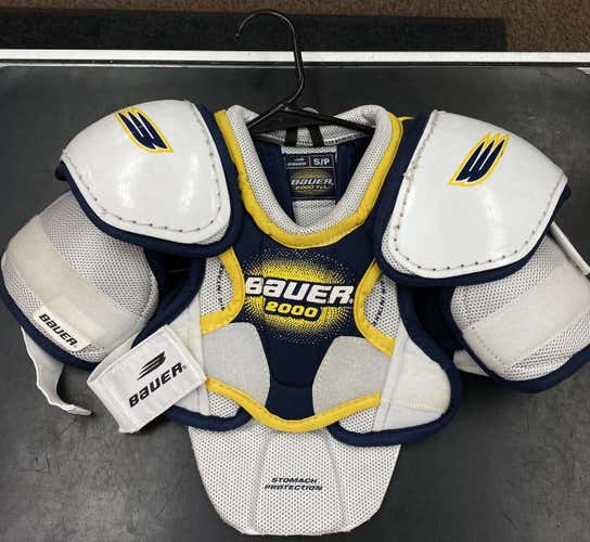 New Youth Small Bauer 2000 Shoulder Pads