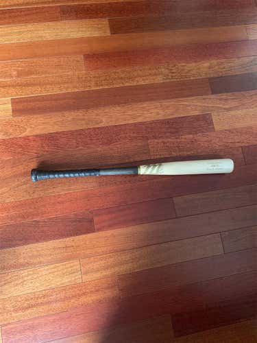 Used Marucci Am22 Wood 31" -5 Bat