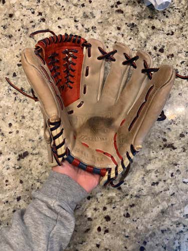 Used Mizuno MVP PRIME SE 11.75" Baseball Glove
