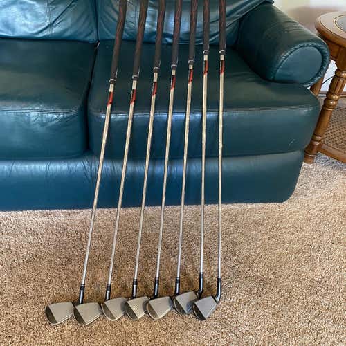 Men's Right Handed Burner 2.0 Regular Flex Steel Shaft Iron Set