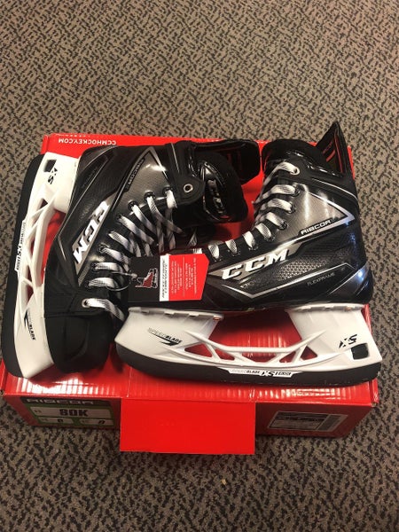Senior CCM Ribcor 80K Regular Width  Size 8 Hockey Skates