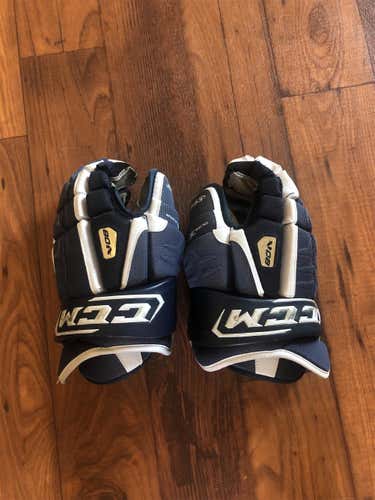 Blue Senior CCM V08 13"  Gloves