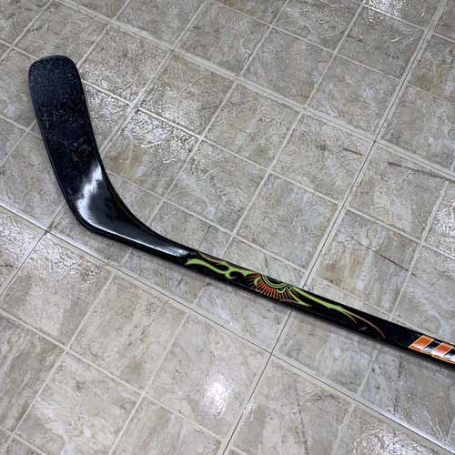 WARRIOR DOLOMITE RIGHT-HANDED HOCKEY STICK