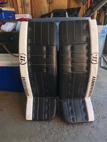 33" Warrior Ritual G4 Classic SR  Leg Pads