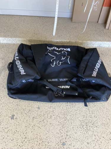 Vaughn Goalie Bag 42 inch with wheels