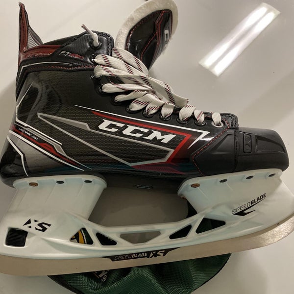 Senior CCM JetSpeed FT490 Extra Wide Width Size 9.5 Hockey Skates