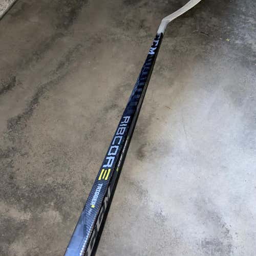 Senior Right Handed RibCor Trigger2 PMT Mid Pattern  Hockey Stick