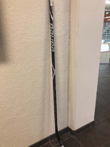 Intermediate Left Hand Vapor X900 Lite Mid Pattern  Hockey Stick