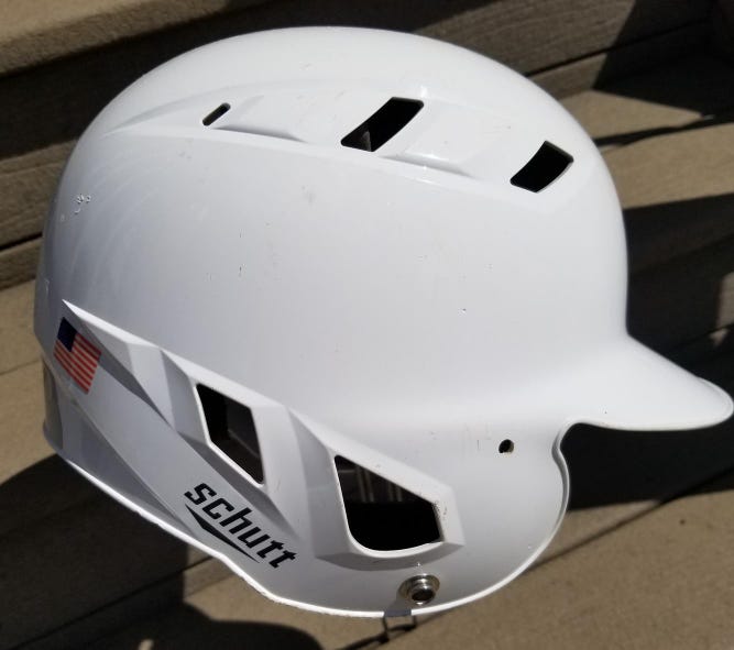 Used Youth White Small / Medium Schutt Batting Helmet