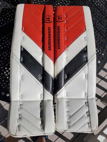 Used 28" Warrior Ritual G4 Goalie Leg Pads