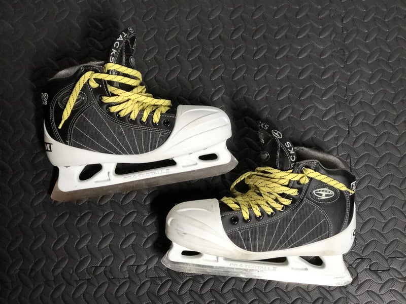 Used Senior CCM Tacks Hockey Goalie Skates Regular Width Size 7
