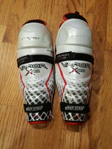 Used Junior Bauer Vapor X20 Shin Guards