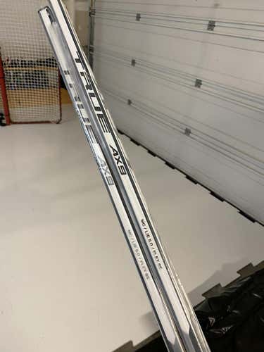 TWO PACK TRUE Hockey - AX9 - Mid Curve Sticks - 85 Flex