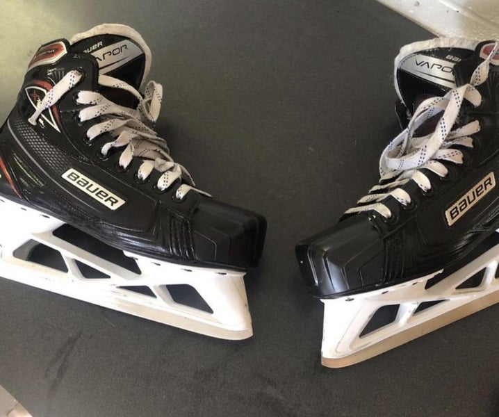 Senior Bauer Vapor X700 Regular Width Size 7.5 Hockey Goalie Skates