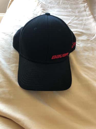 Bauer Black One Size Fits Most Snapback Hat