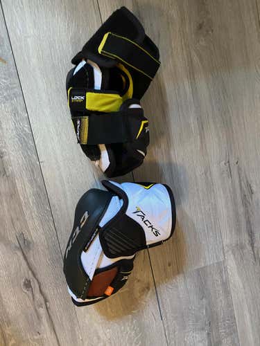 New Senior Large CCM Super Tacks Elbow Pads