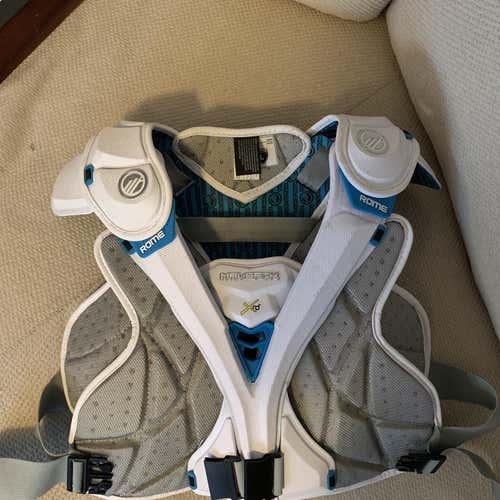 New Large Maverik Rome RX3 Speed Pads Shoulder Pads