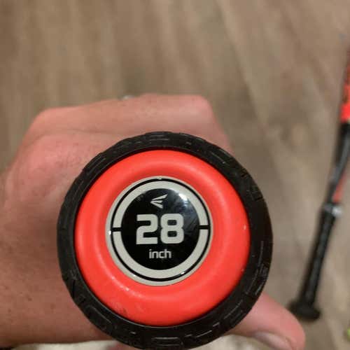 Kid Pitch (9YO-13YO) 2019 Composite Ghost X Hyperlite (-11) 17 oz 28" Bat