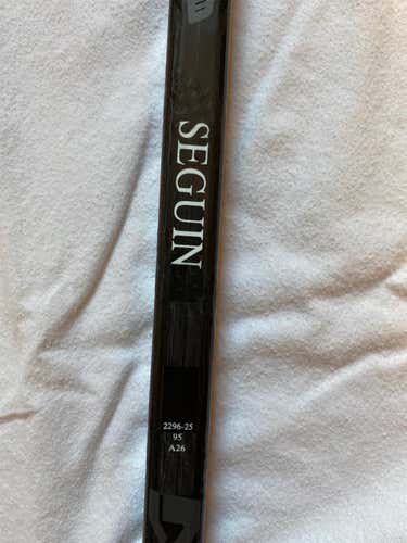 Tyler Seguin RH Vapor APX Hockey Stick Trade For S19 O74