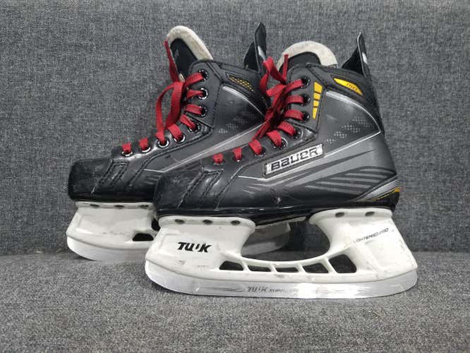 Used Youth Bauer Supreme 150 Hockey Skates Extra Wide Width Size 1.5