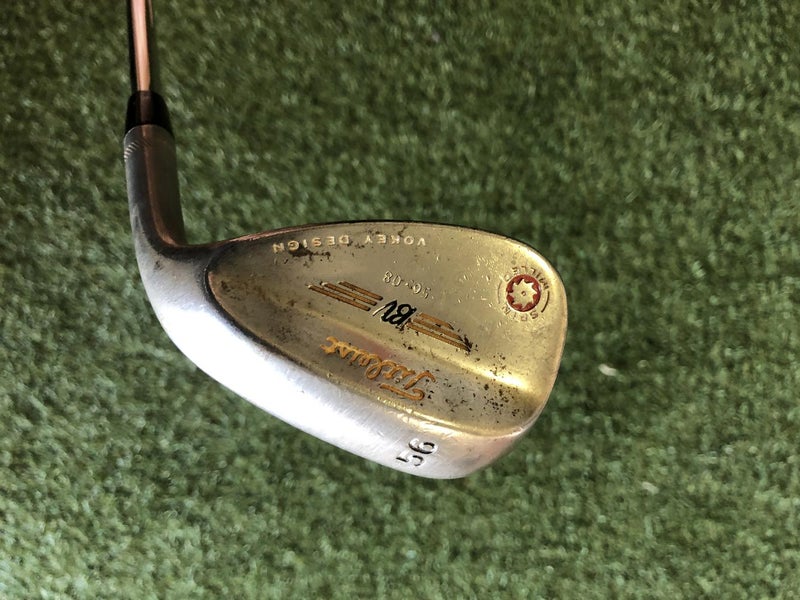 Men's Titleist RH Vokey Wedge Wedge Flex 56 Degree-used