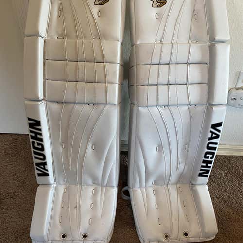 White Senior 34+2” Vaughn Velocity V7 Pro XF Carbon Goalie Leg Pads