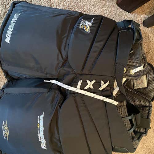 Black Senior Medium Vaughn V7  Hockey Goalie Pants