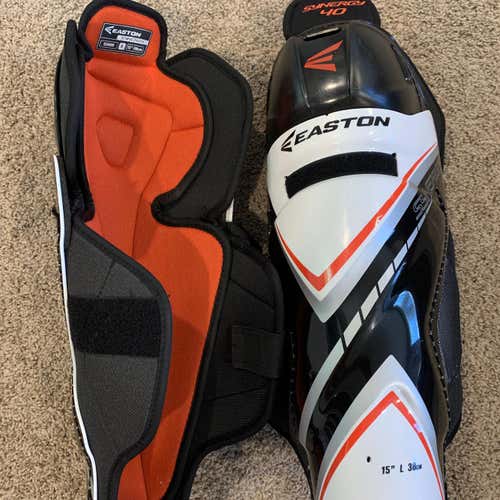 Senior Easton Synergy Shin Pads