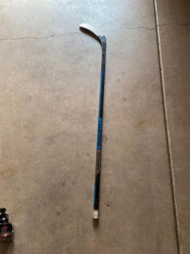 Junior Right Handed Nexus 2N Pro Hockey Stick