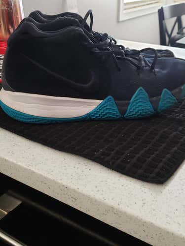 Used Size 11 Kyrie 4 men's Nike Shoes