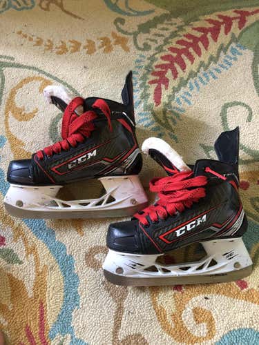 Used Junior CCM JetSpeed FT360 Hockey Skates Regular Width Size 4