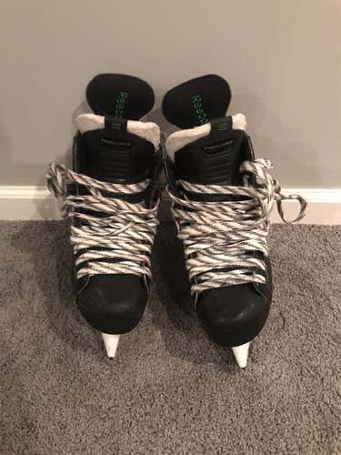Senior Reebok Ribcor Regular Width  Size 7.5 Hockey Skates
