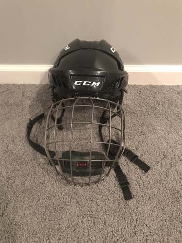 Black Used Senior Medium CCM FL80  Helmet