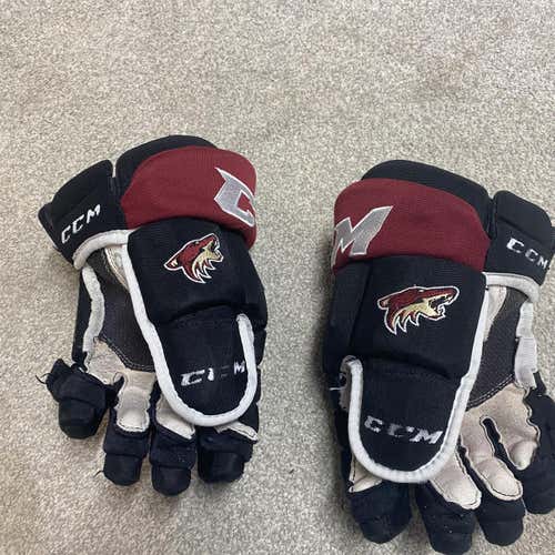 Black Senior CCM HG65C 14" Pro Stock Gloves