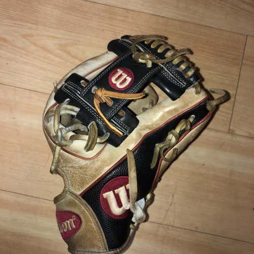 Black High School/College Infield A2000 1786 11.5" Baseball Glove