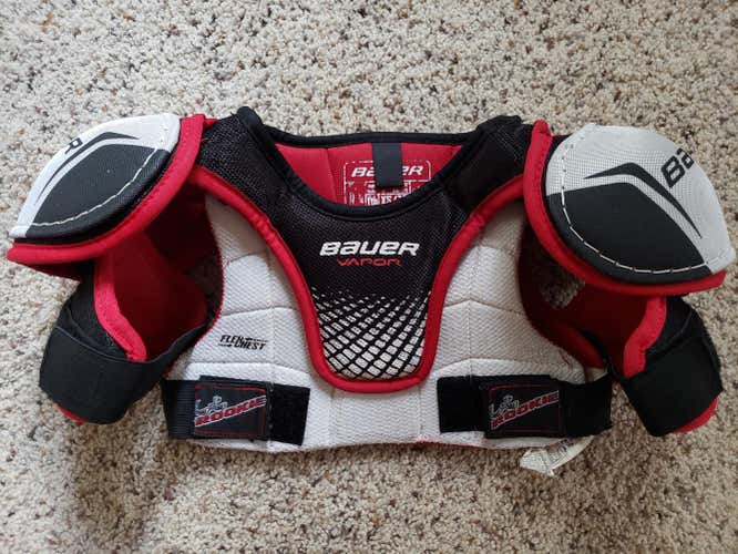 Youth XS Bauer Vapor Lil Rookie Shoulder Pads