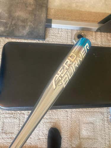 High School/College 2018 Composite Aero Burner (-3) 30 oz 33" Bat