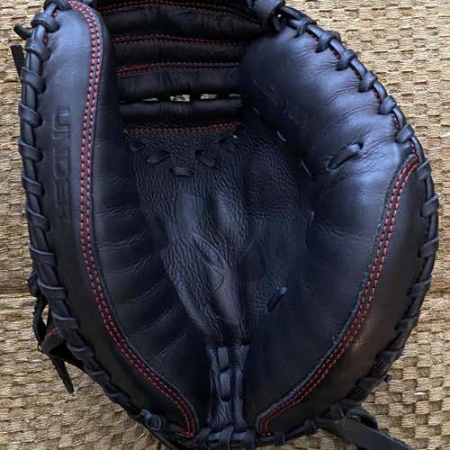 Black Kid Pitch (9YO-13YO) Catcher's UACM-100A 31.5" Baseball Glove
