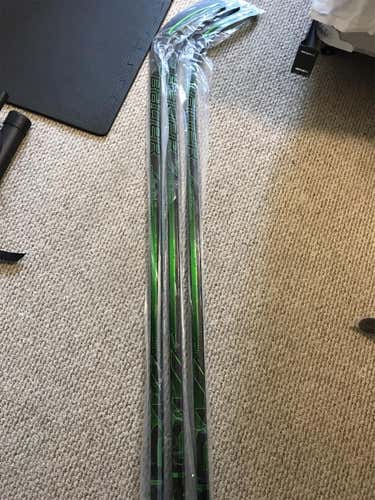 Senior Left Hand Nexus ADV Mid Pattern  Hockey Stick