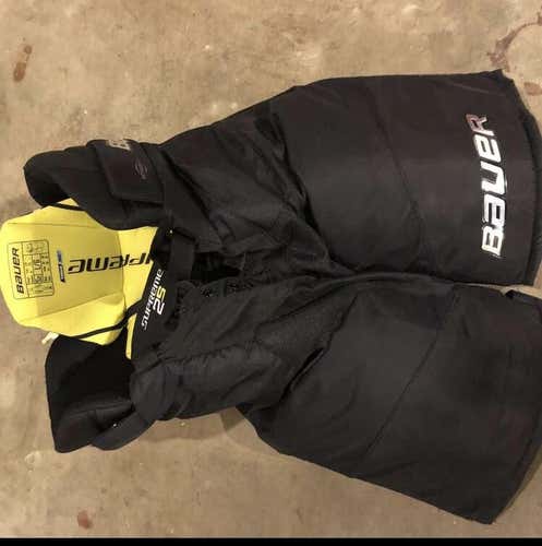 Black Senior Large Bauer Supreme 2S Hockey Pants